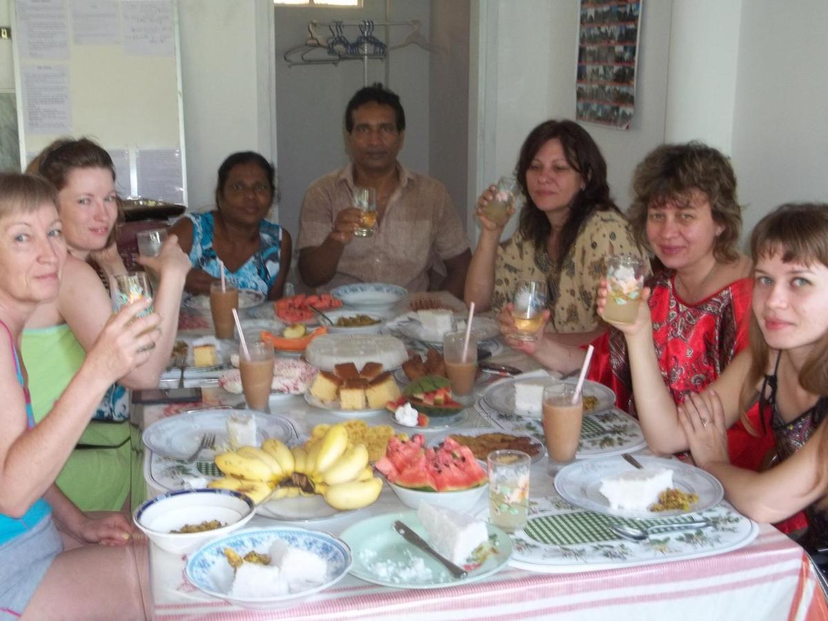 Anura Home Stay Kalutara Esterno foto