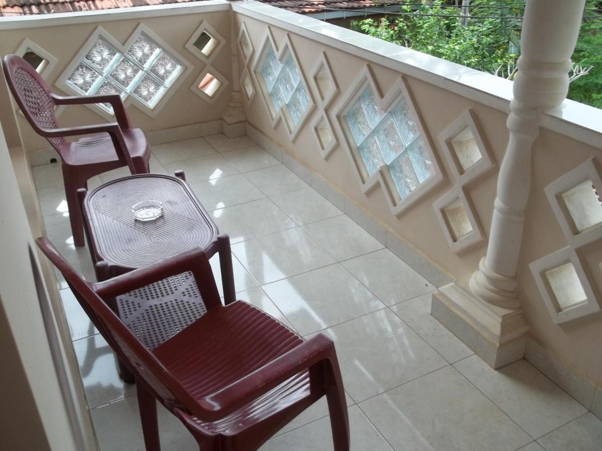 Anura Home Stay Kalutara Esterno foto