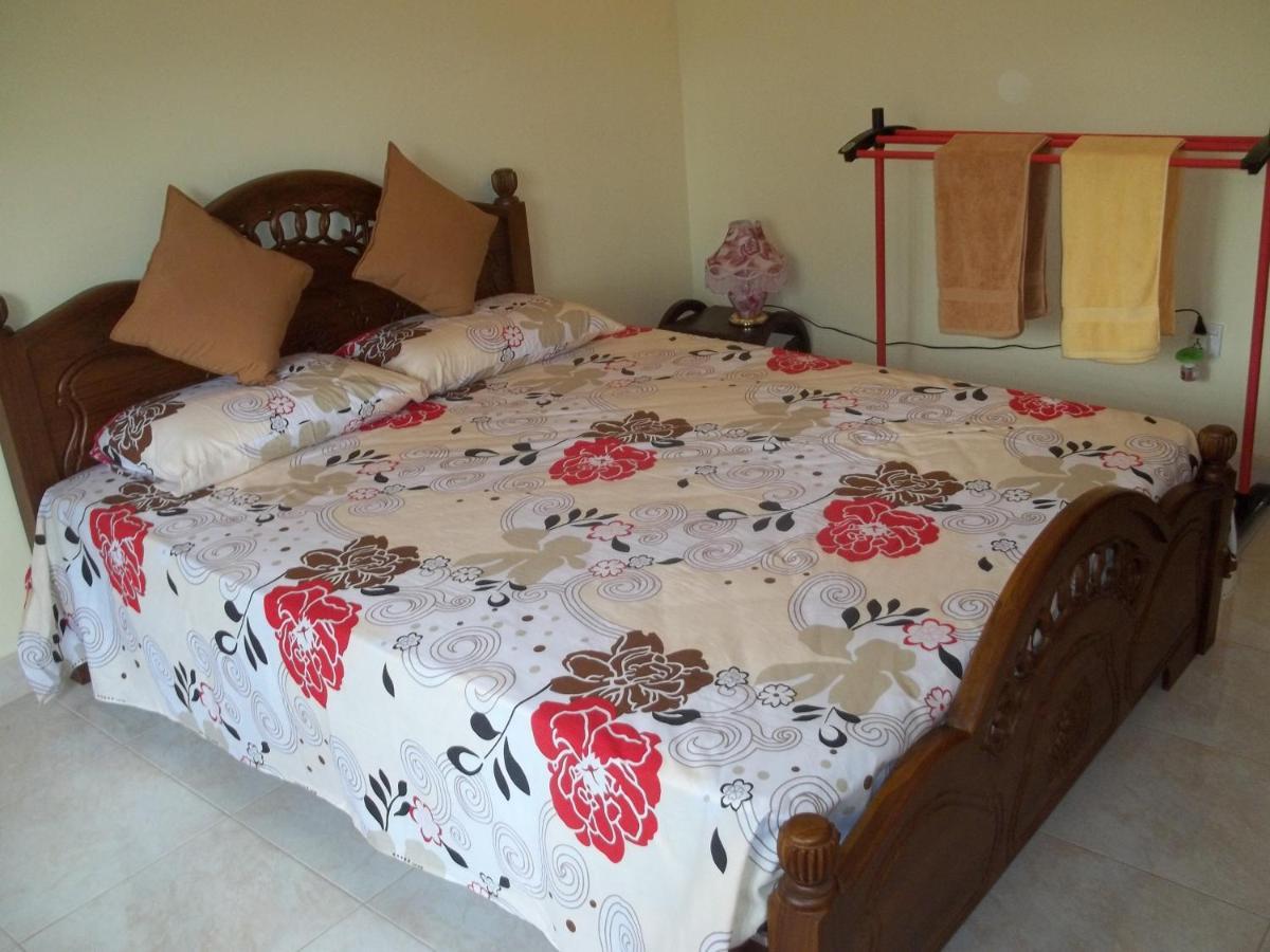 Anura Home Stay Kalutara Esterno foto