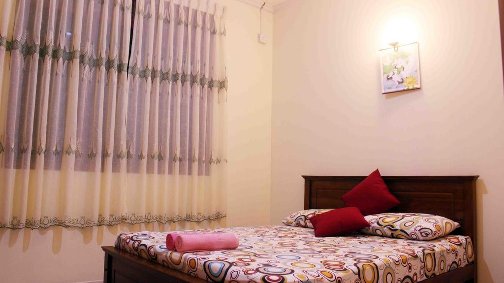Anura Home Stay Kalutara Esterno foto