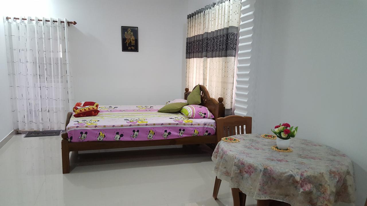 Anura Home Stay Kalutara Esterno foto